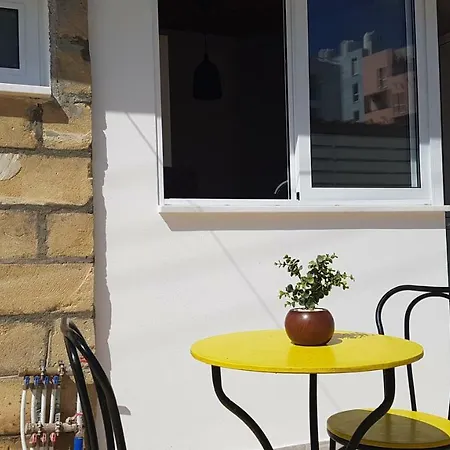 Zorbas No 2 Apartment Larnaca
